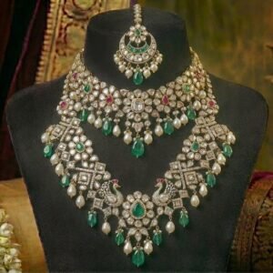 Regal Green Crystal Set
